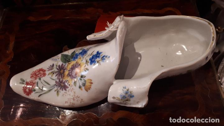 Antig&uuml;edades: Zapato de porcelana. - Foto 8