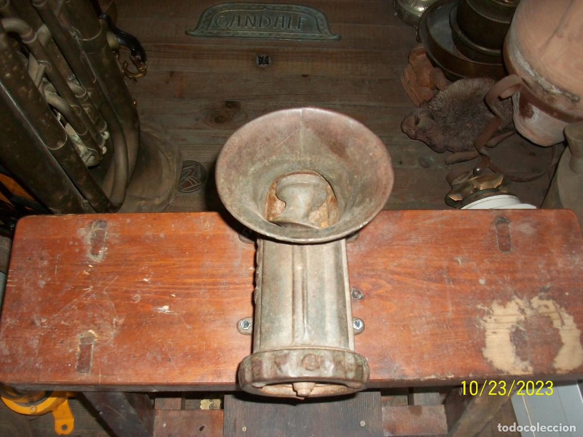 Antig&uuml;edades: PICADORA ELMA 22 CON MESA - Foto 4