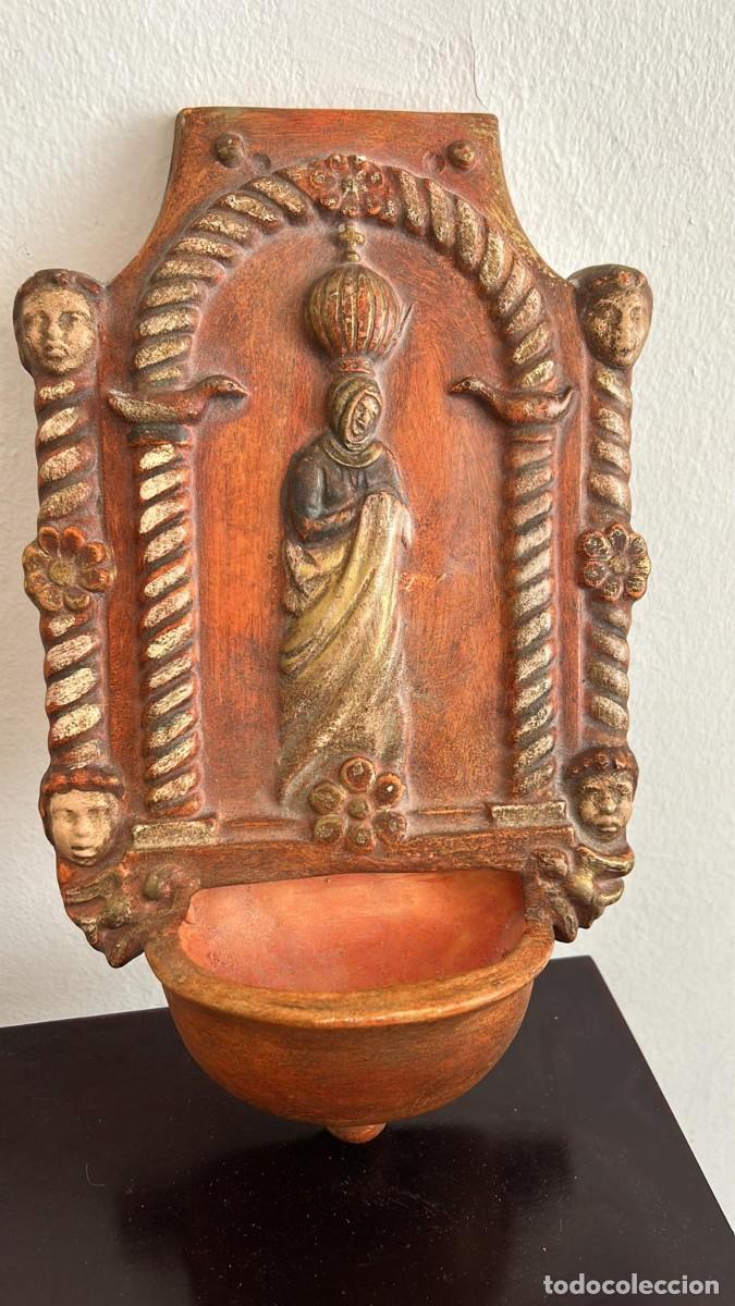 Antig&uuml;edades: PILA BENDITERA DE ESCAYOLA PINTADA DE 30 X 18 CMS. - Foto 2