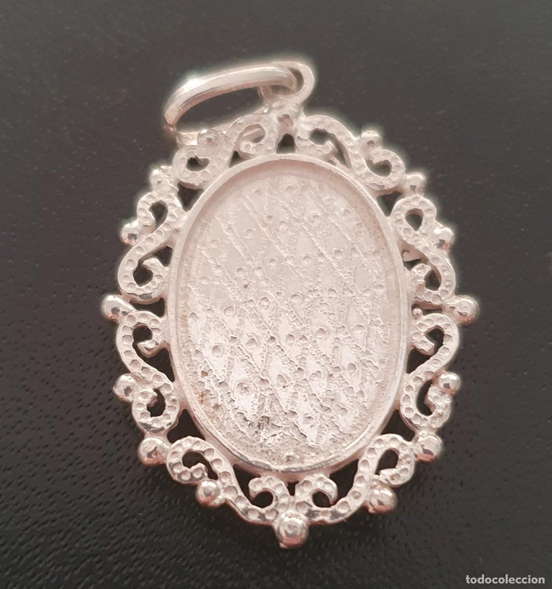 Antig&uuml;edades: medalla plata filigrana - Foto 2