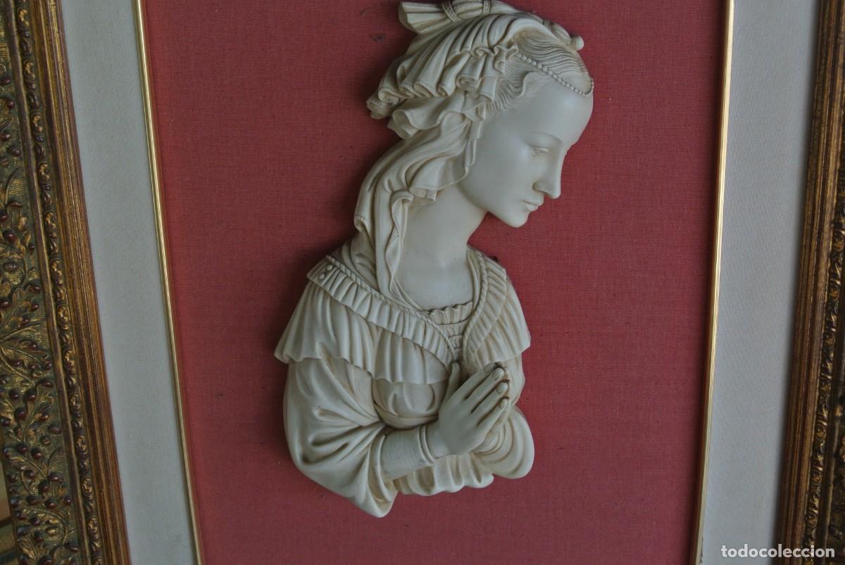 Antig&uuml;edades: CUADRO CON IMAGEN RELIGIOSA EN RELIEVE - Foto 2