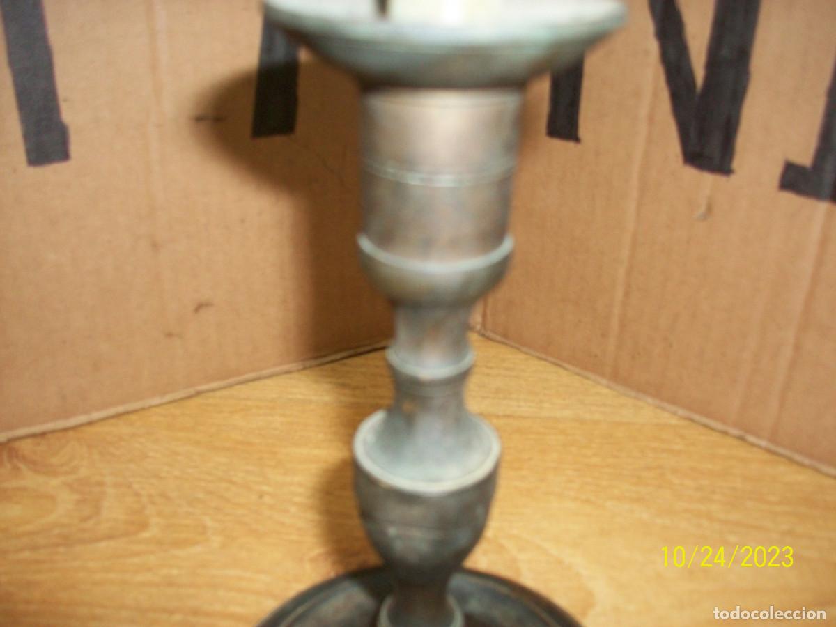 Antig&uuml;edades: ANTIGUO PORTAVELAS DE BRONCE - Foto 3