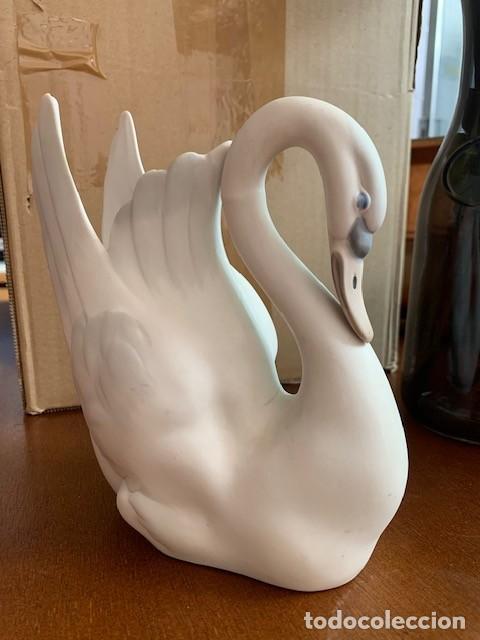 Antig&uuml;edades: Cisne a&ntilde;os 60 - Foto 3