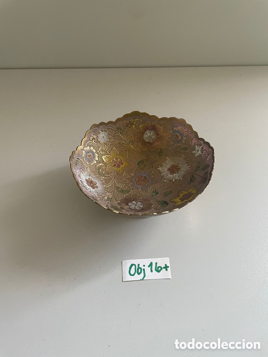 Antig&uuml;edades: Centro de mesa lat&oacute;n - Foto 2
