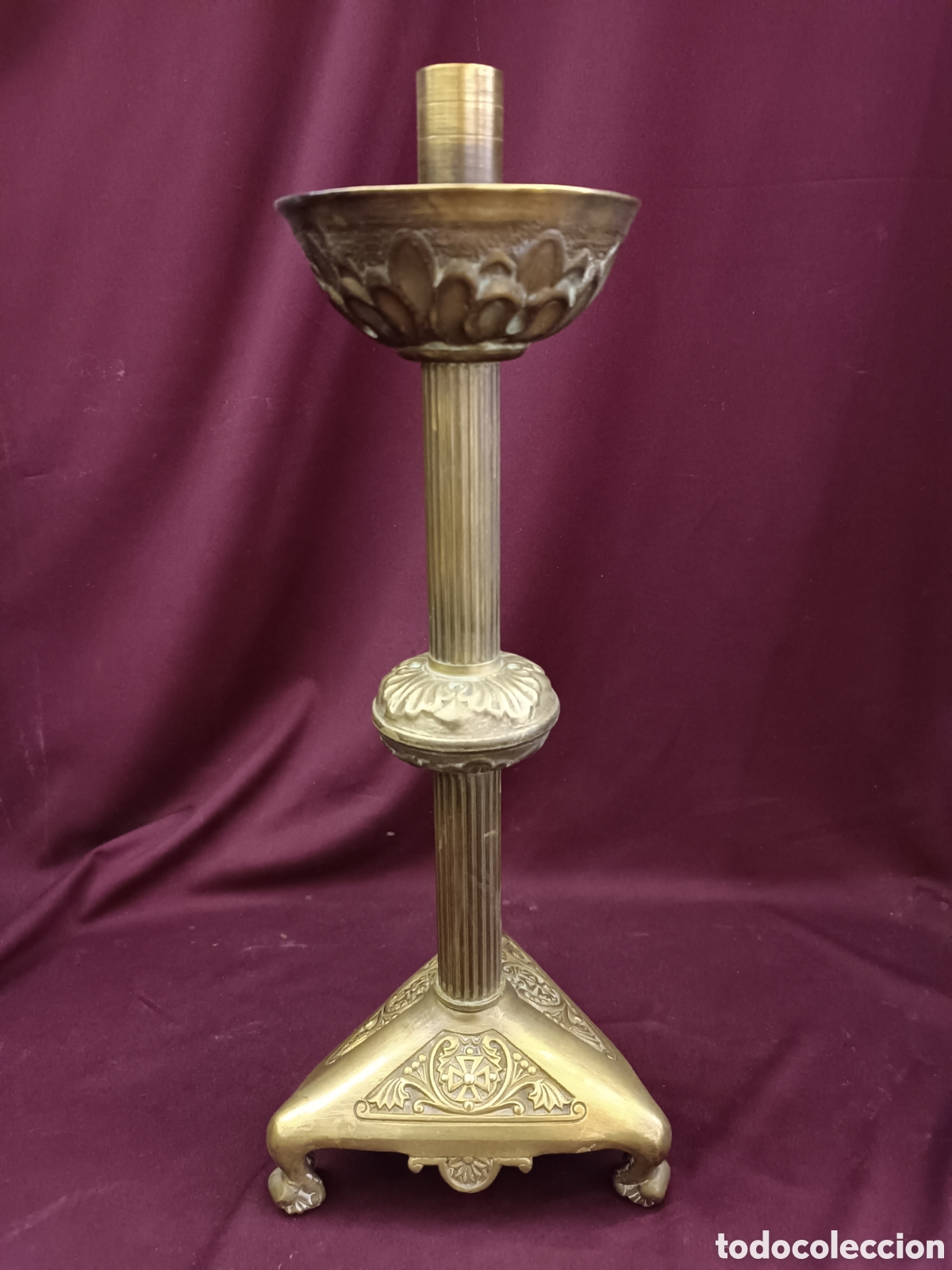 Antig&uuml;edades: Portavelas de altar en bronce 39cm - Foto 1
