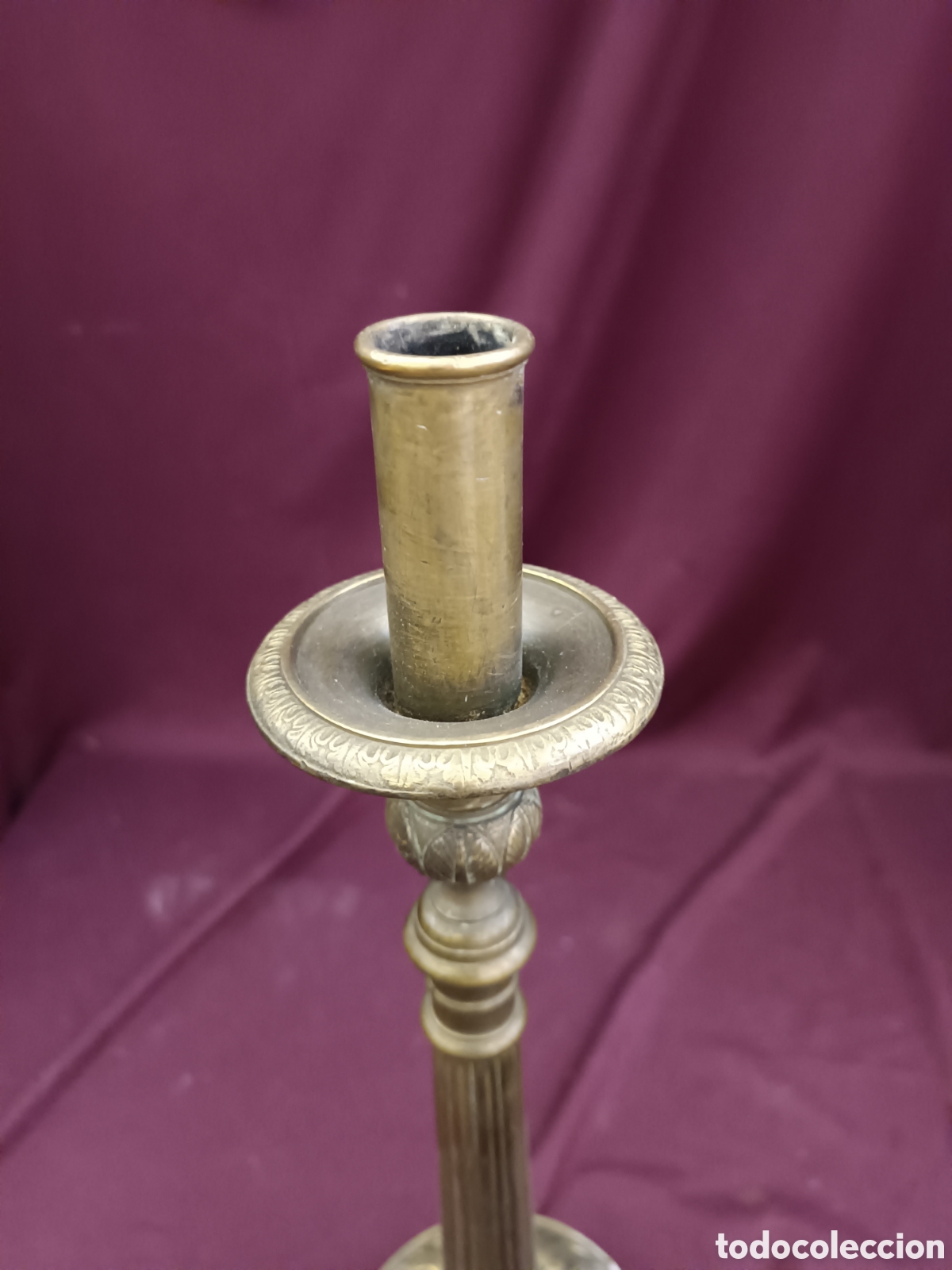 Antig&uuml;edades: Portavelas de altar en bronce 39cm - Foto 2