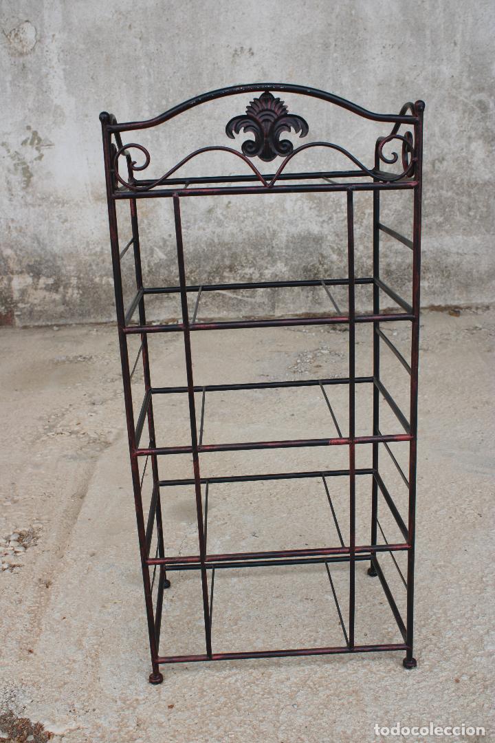 Antig&uuml;edades: mueble estanteria en hierro de forja - Foto 2
