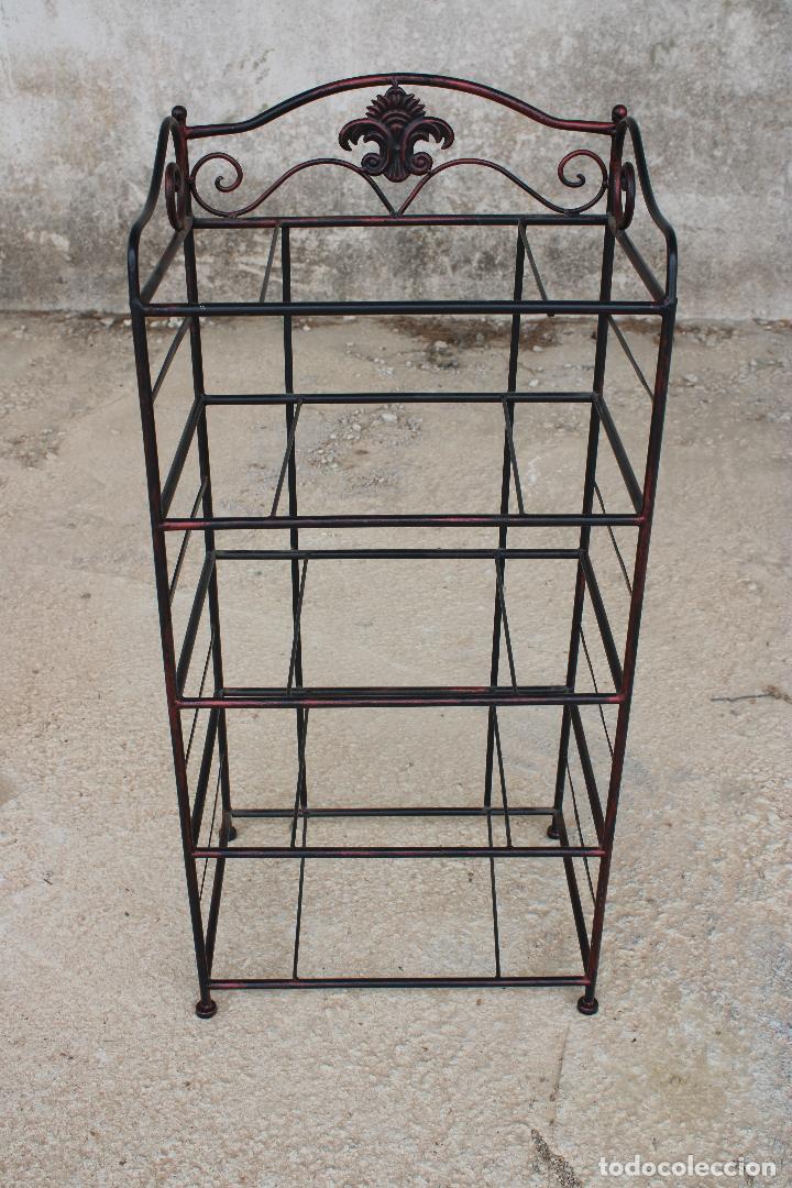 Antig&uuml;edades: mueble estanteria en hierro de forja - Foto 1