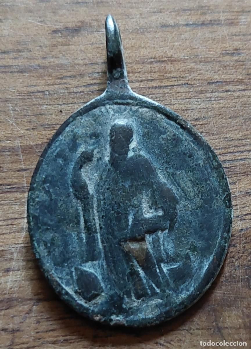 Antig&uuml;edades: Antigua medalla Exorcismo - Foto 2
