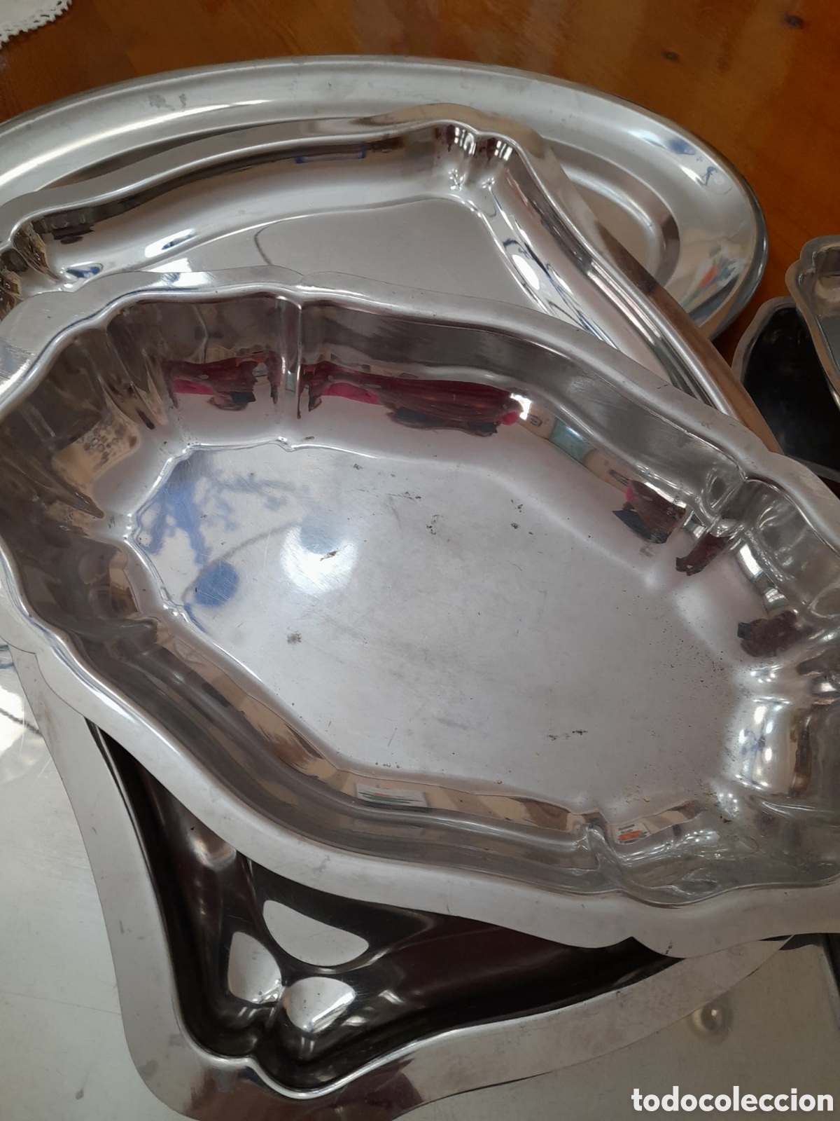 Antig&uuml;edades: Lote de 5 bandejas de acero inoxidable - Foto 1