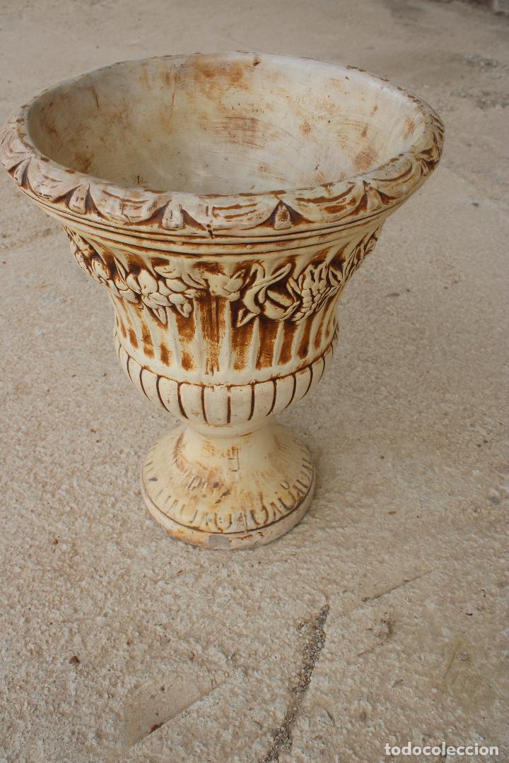 Antig&uuml;edades: macetero copa de jardin de ceramica - Foto 5