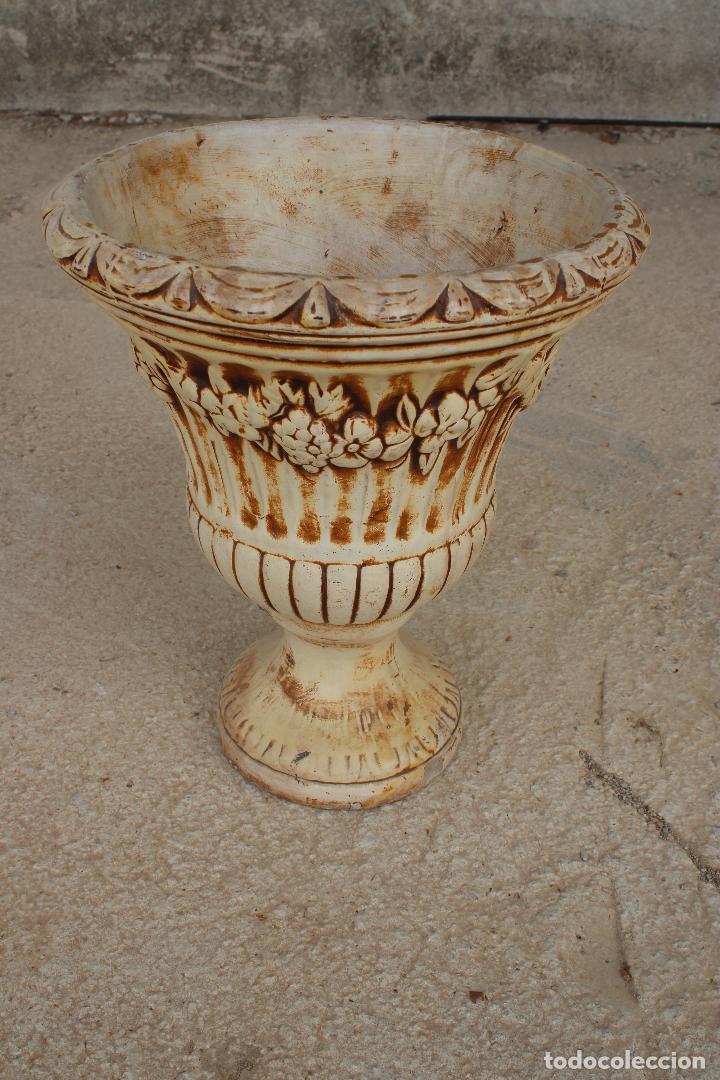 Antig&uuml;edades: macetero copa de jardin de ceramica - Foto 6