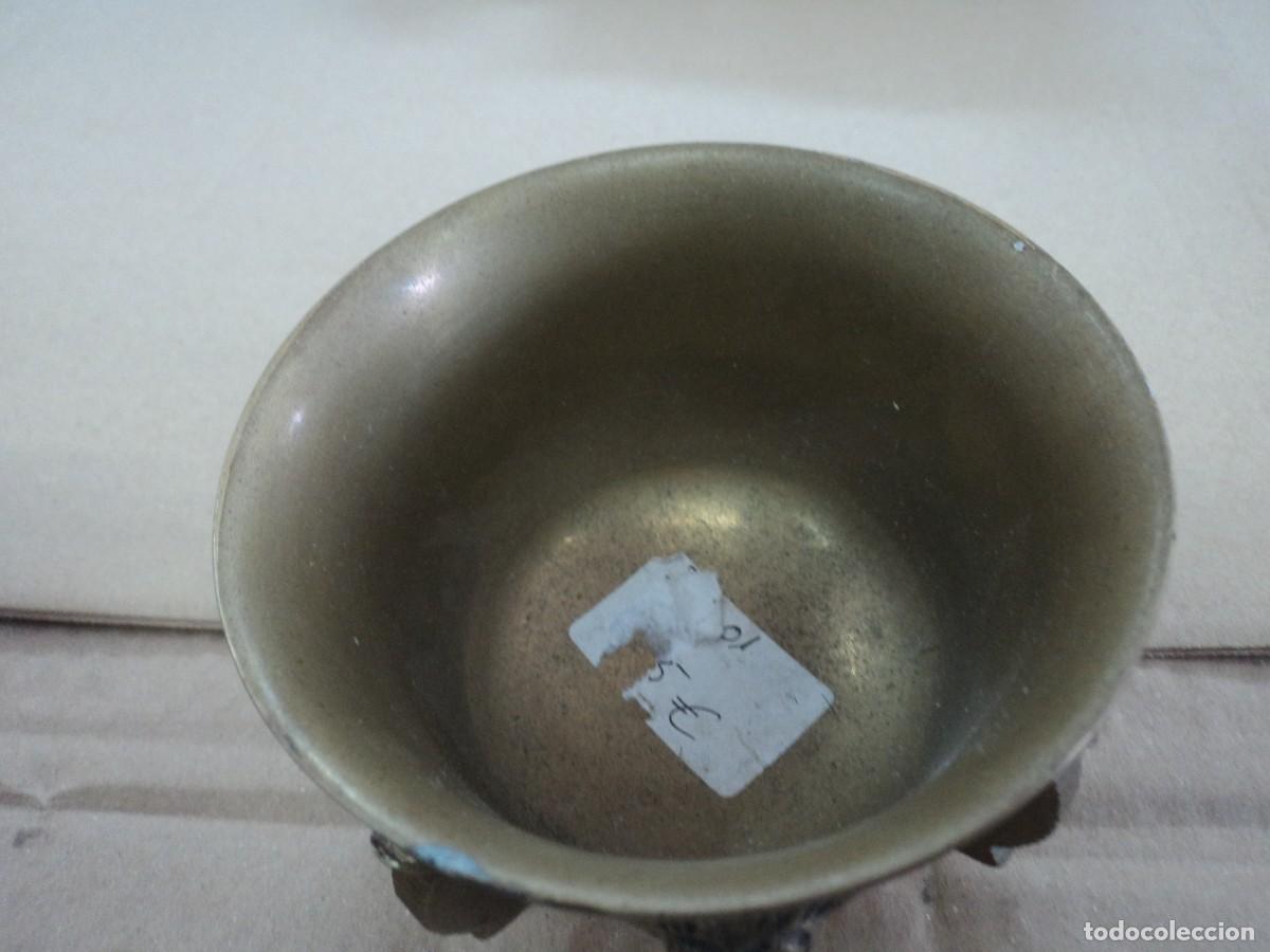 Antig&uuml;edades: almirez Broce con caras - Foto 3