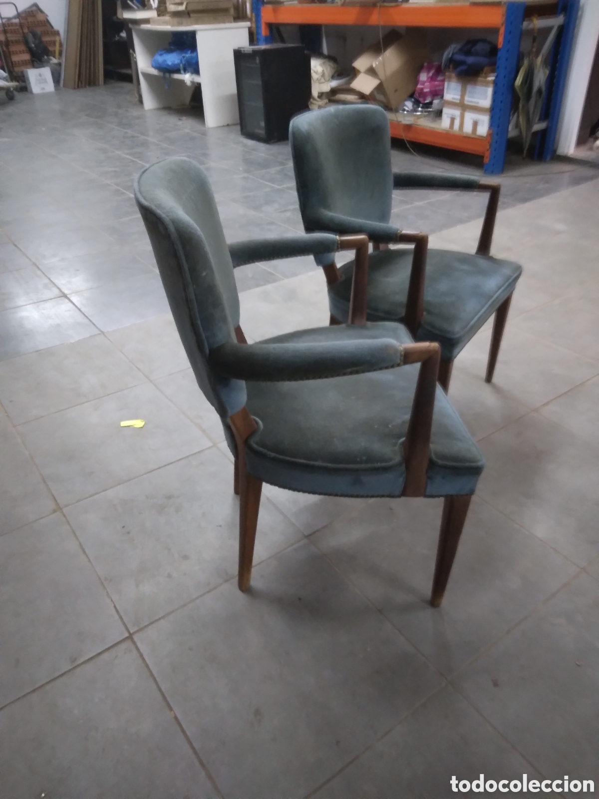 Antig&uuml;edades: 2 sillas tapizadas con reposamanos - Foto 4