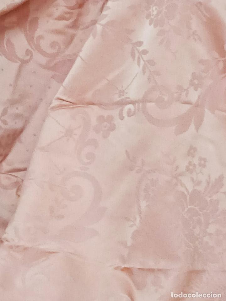 Antig&uuml;edades: COLCHA DE RASO ROSA PRECIOSA - Foto 2