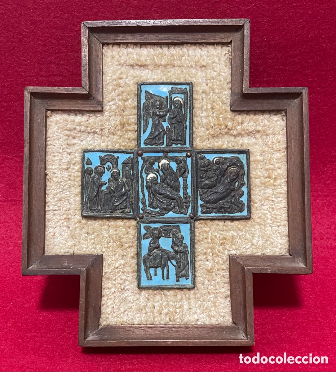 Antig&uuml;edades: Cruz, en Bronce, esmaltado de Modest Morato. - Foto 1