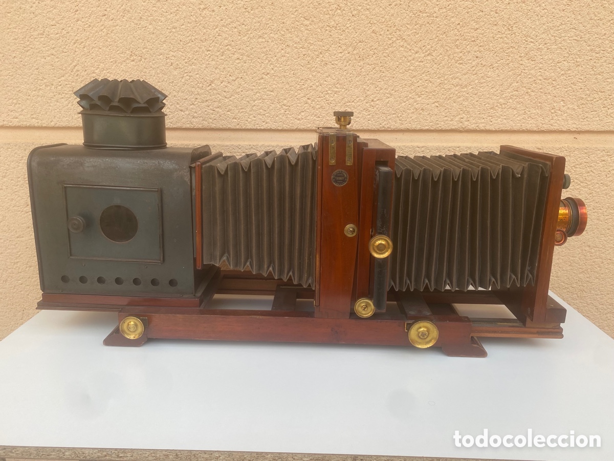 Antig&uuml;edades: Linterna m&aacute;gica en buenas condiciones - Foto 1