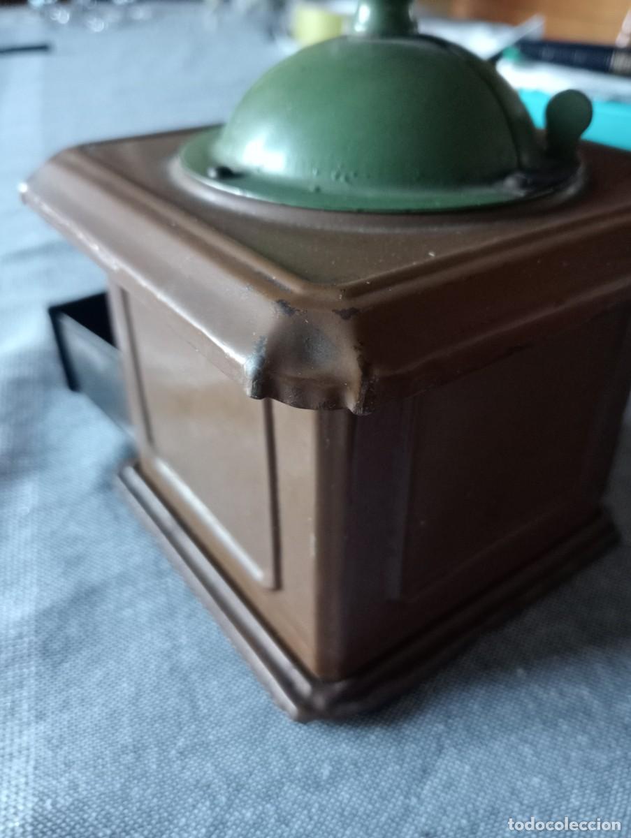 Antig&uuml;edades: Antiguo Molinillo de caf&eacute; . Met&aacute;lico. - Foto 8