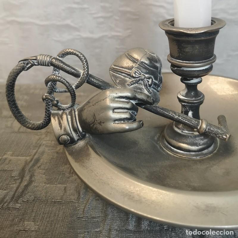 Antig&uuml;edades: Palmatoria con Decoraci&oacute;n Ecuestre - Foto 2