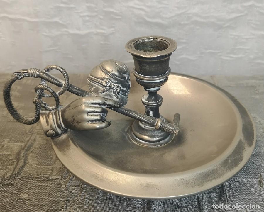 Antig&uuml;edades: Palmatoria con Decoraci&oacute;n Ecuestre - Foto 3