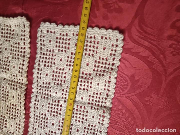 Antig&uuml;edades: 2u Tapete antiguo blanco cuadrante forma rectangular hechos a ganchillo troquelado - Foto 10