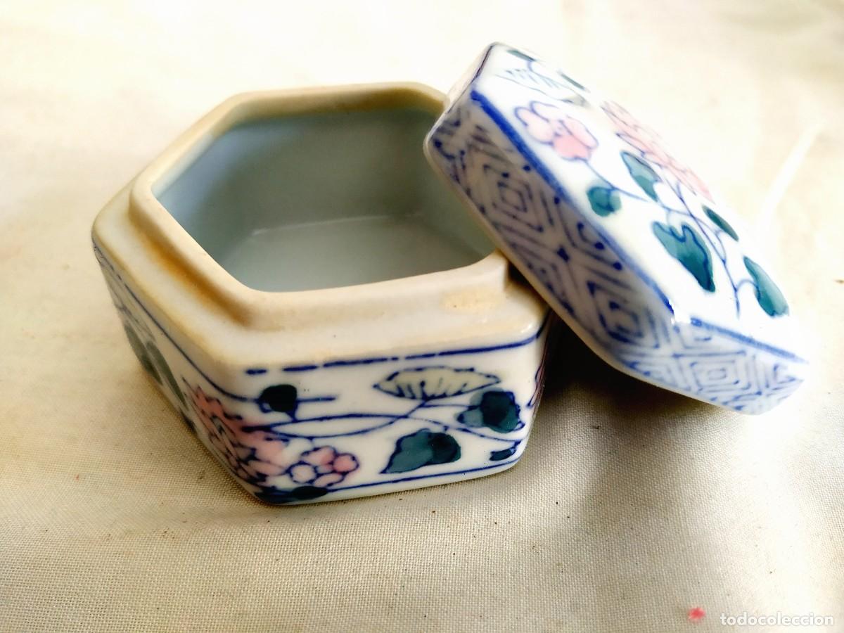Antig&uuml;edades: JOYERO DE PORCELANA - Foto 2