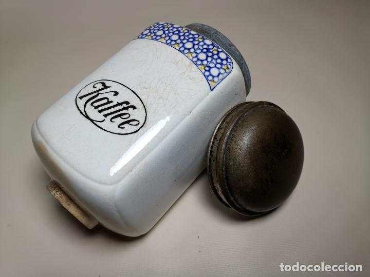Antig&uuml;edades: TOLVA CARGA PARA MOLINILLO DE CAFE DE PARED-CERAMICA DE VILLEROY & BOCH 2951 DRESDEN-ART DECO
