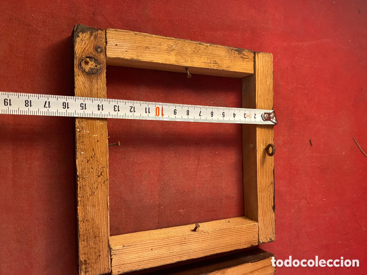 Antig&uuml;edades: Pareja de marcos peque&ntilde;os de madera - Foto 4