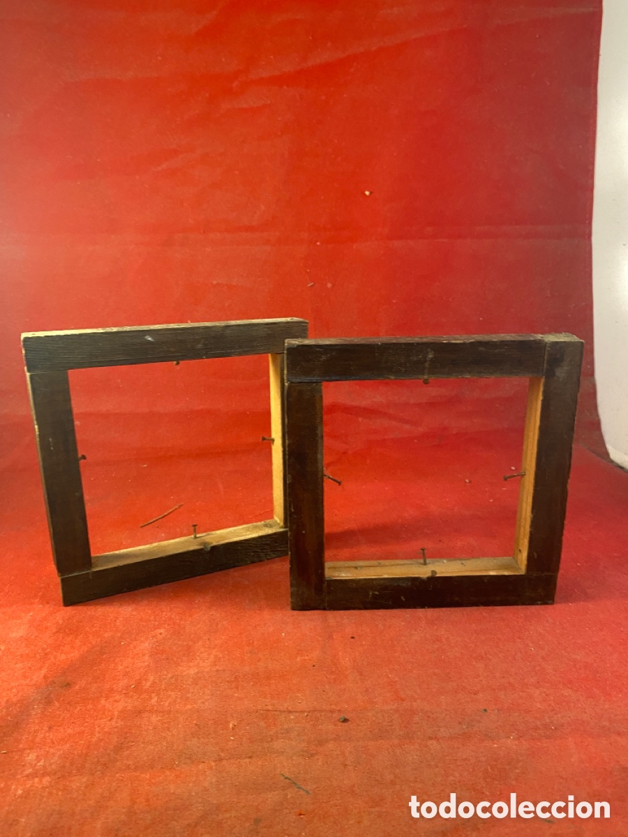 Antig&uuml;edades: Pareja de marcos peque&ntilde;os de madera - Foto 1
