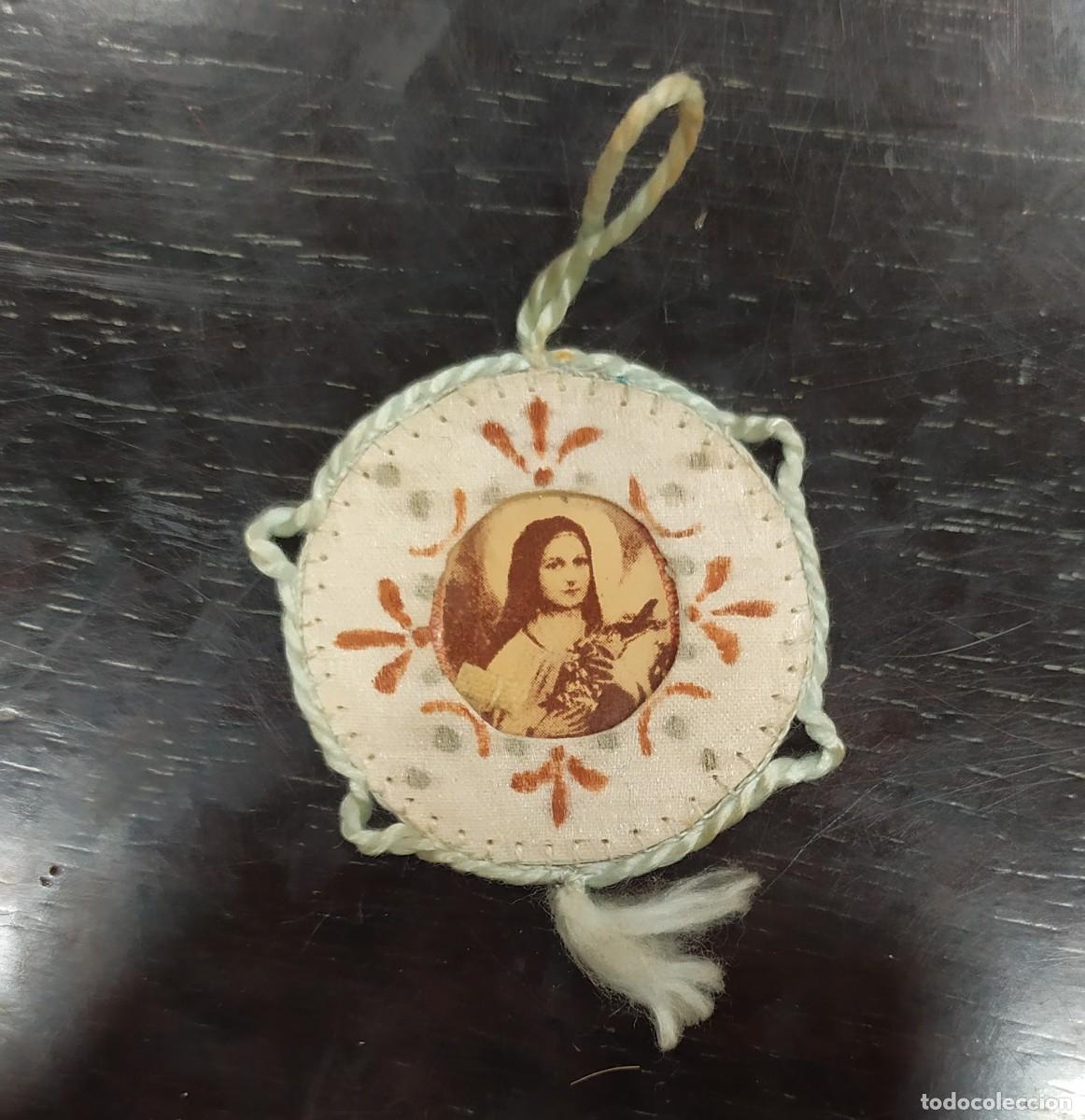 Antig&uuml;edades: RELICARIO DE TELA CON PA&Ntilde;ITO - Foto 1