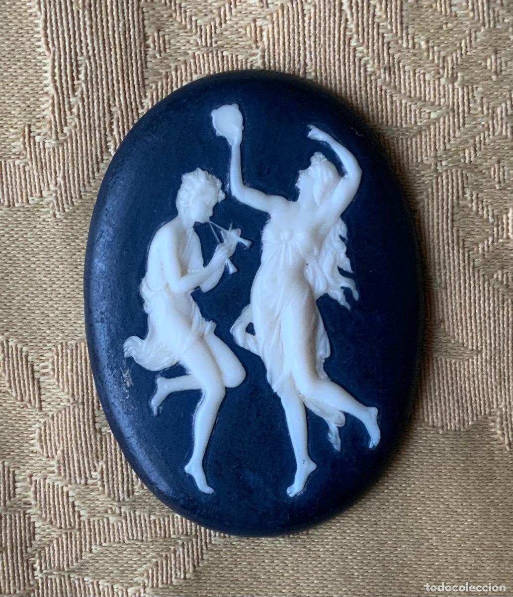 Antig&uuml;edades: MEDALLON PORCELANA DE BISCUIT EN RELIEVE