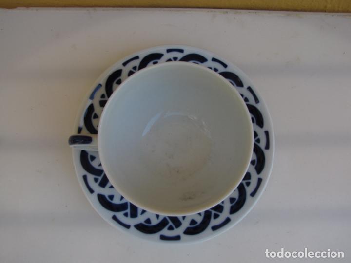 Antig&uuml;edades: 61.- Plato y taz&oacute;n de Sargadelos - Foto 2