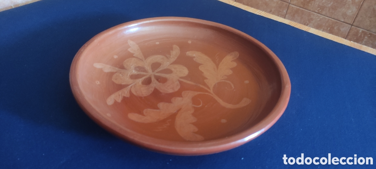 Antig&uuml;edades: PLATO DE BARRO FIRMADO - Foto 4