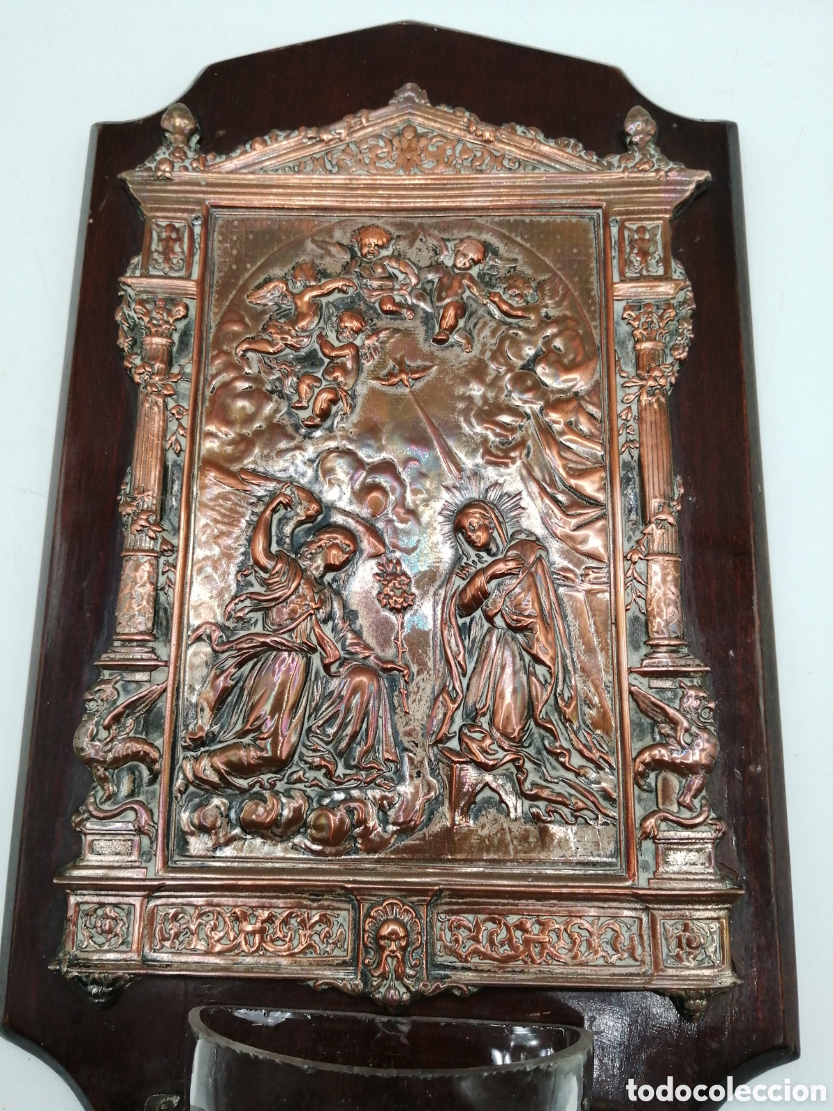 Antig&uuml;edades: Antigua benditera cobre plateado bronce y madera - Foto 3