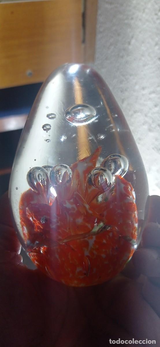 Antig&uuml;edades: Pisapapeles ovalado cristal de Murano - Foto 1