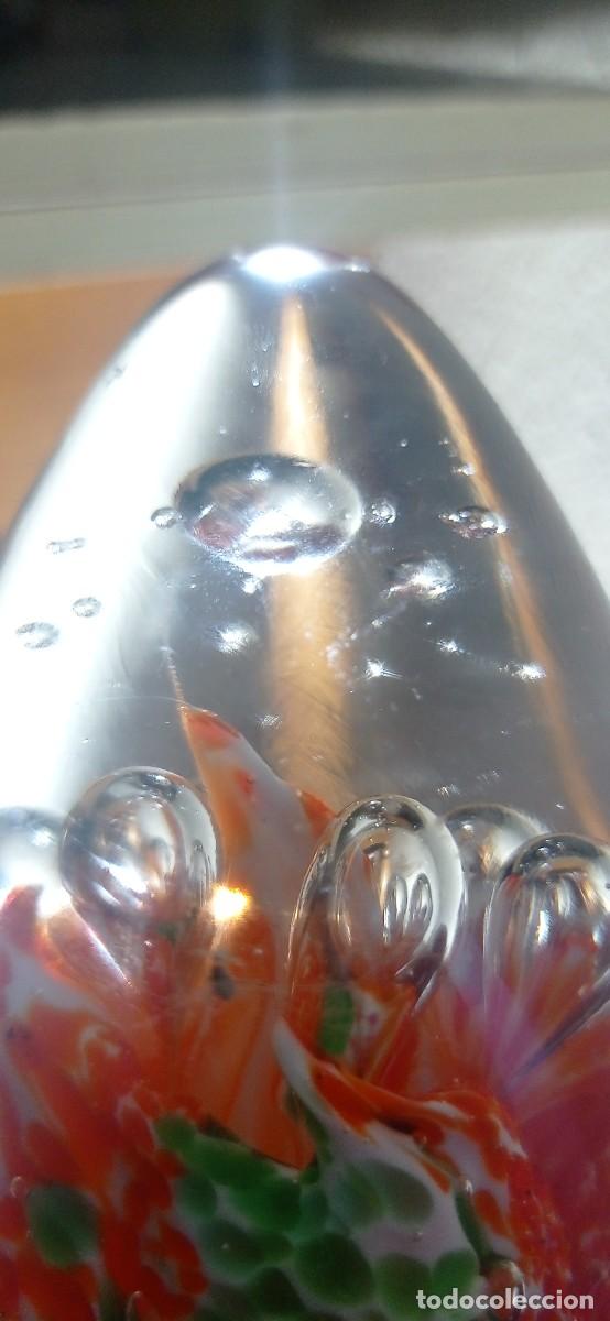Antig&uuml;edades: Pisapapeles ovalado cristal de Murano - Foto 3