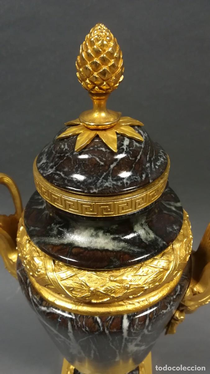 Antig&uuml;edades: TIBOR DE ALABASTRO Y BRONCE CON BA&Ntilde;O DE ORO - Foto 4