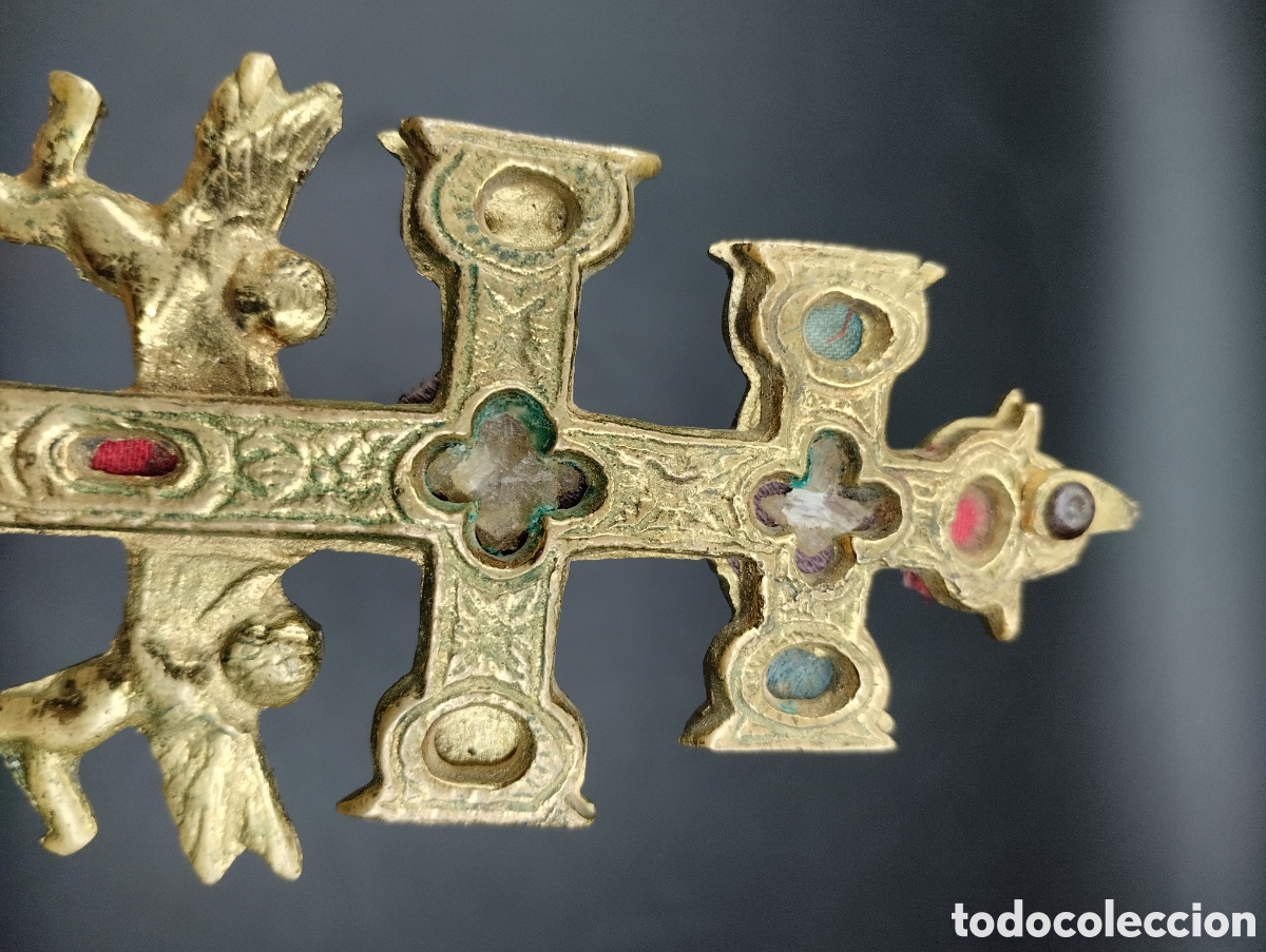 Antig&uuml;edades: Cruz de Caravaca en bronce. 11x6 cms. - Foto 7