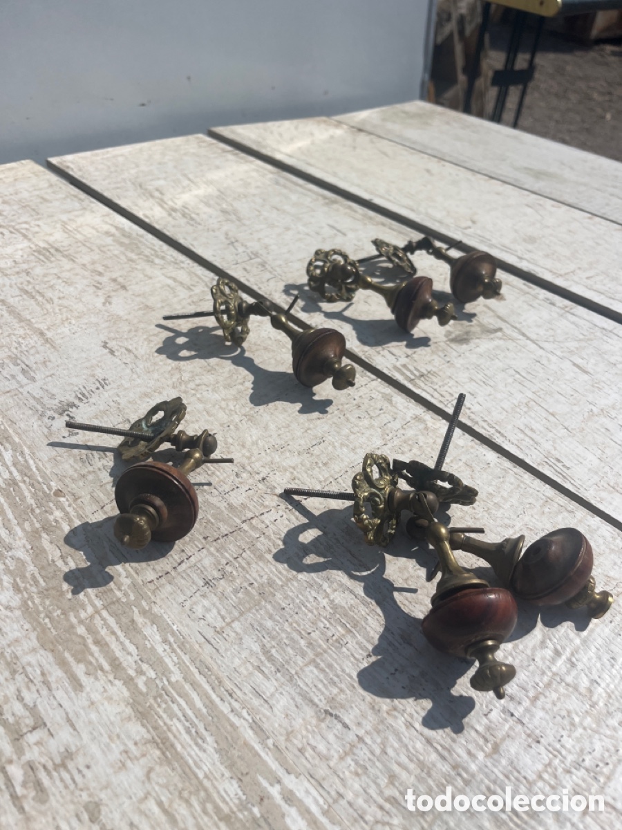 Antig&uuml;edades: Lote de tiradores de muebles - Foto 2