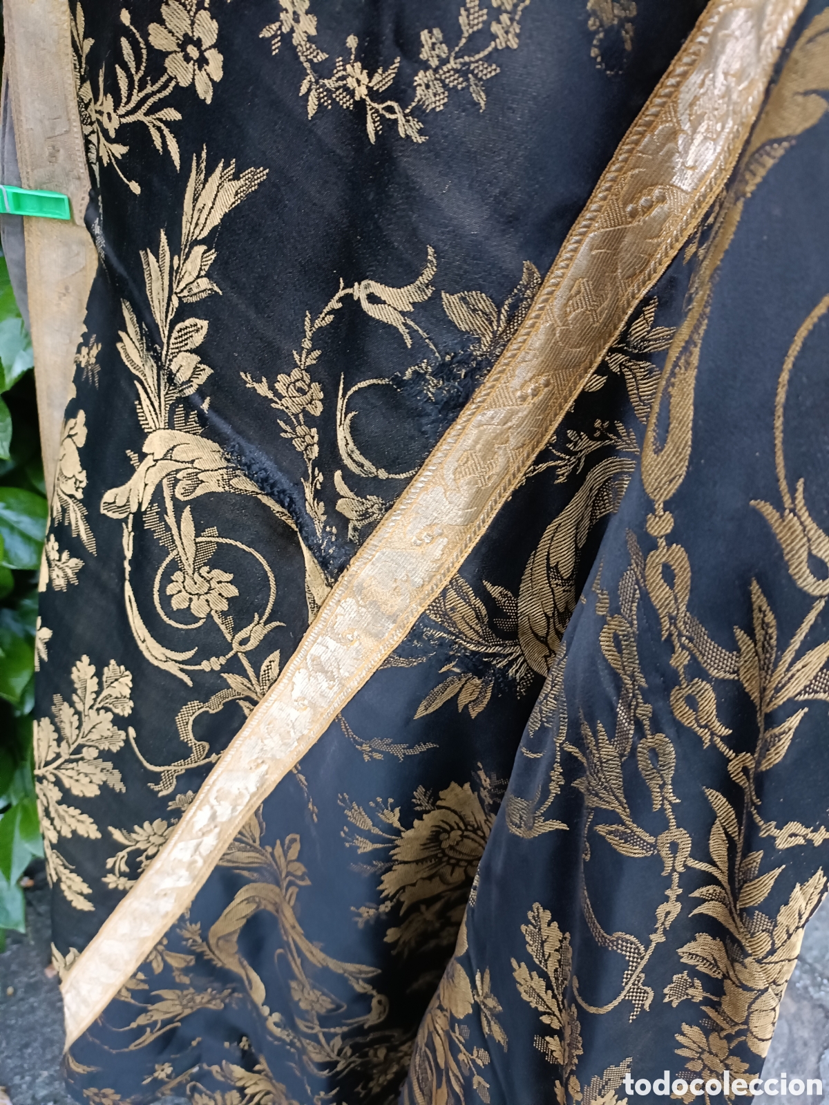 Antig&uuml;edades: Capa pluvial, con broches de plata - Foto 11