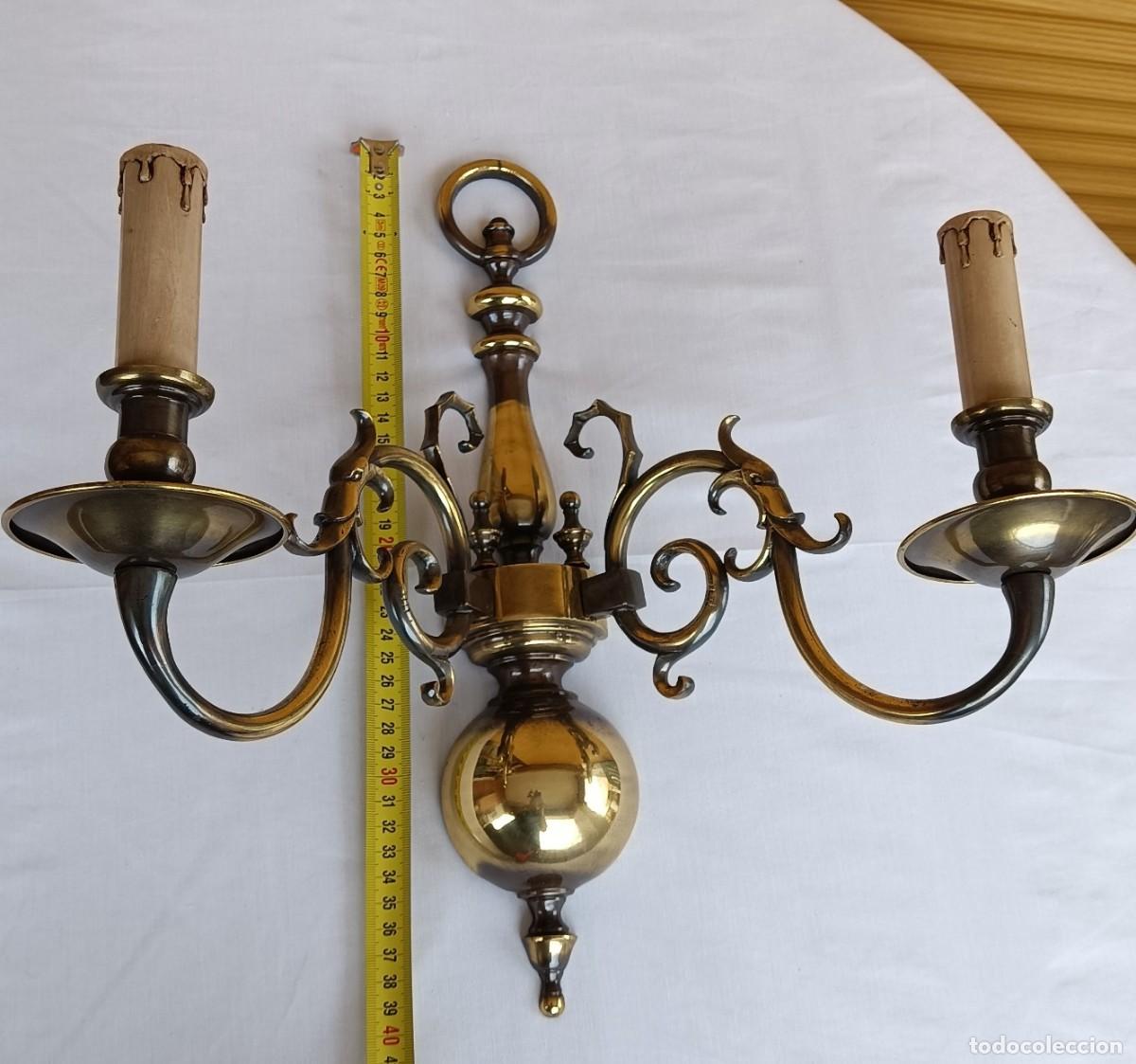 Antig&uuml;edades: APLIQUE DOS LUCES LATON ANTIGUO - Foto 2