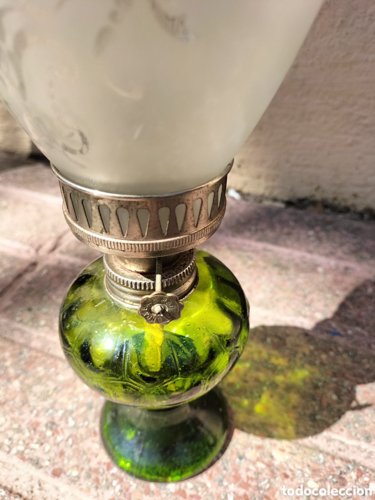 Antig&uuml;edades: Quinqu&eacute; de aceite a&ntilde;os 40 -32cms- - Foto 2