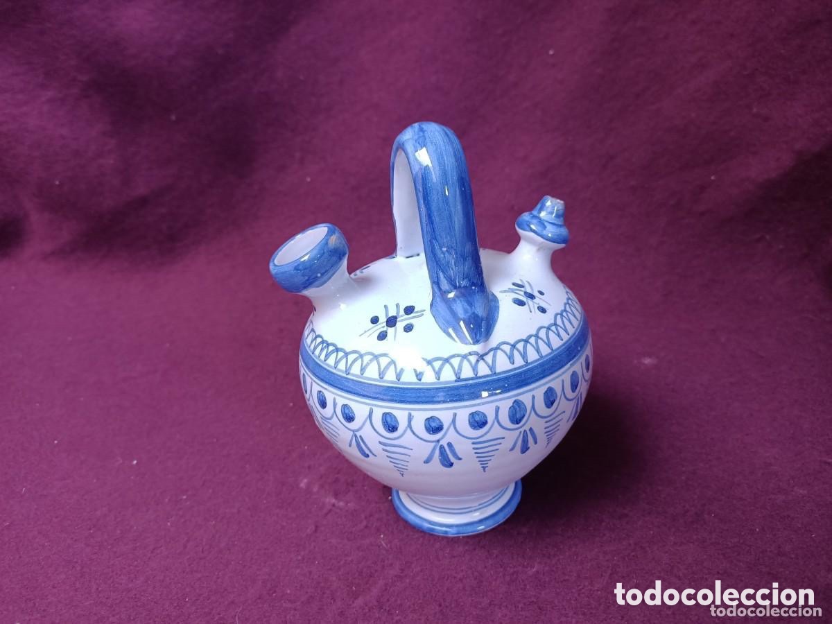 Antig&uuml;edades: BOTIJO DE TALAVERA PINTADO A MANO - Foto 2