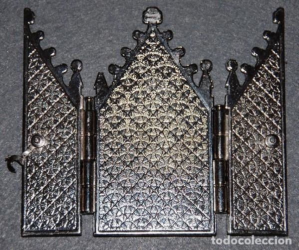 Antig&uuml;edades: CAPILLA TRIPTICO CON LA IMAGEN DE NUESTRA SE&Ntilde;ORA DEL ROCIO - Foto 2