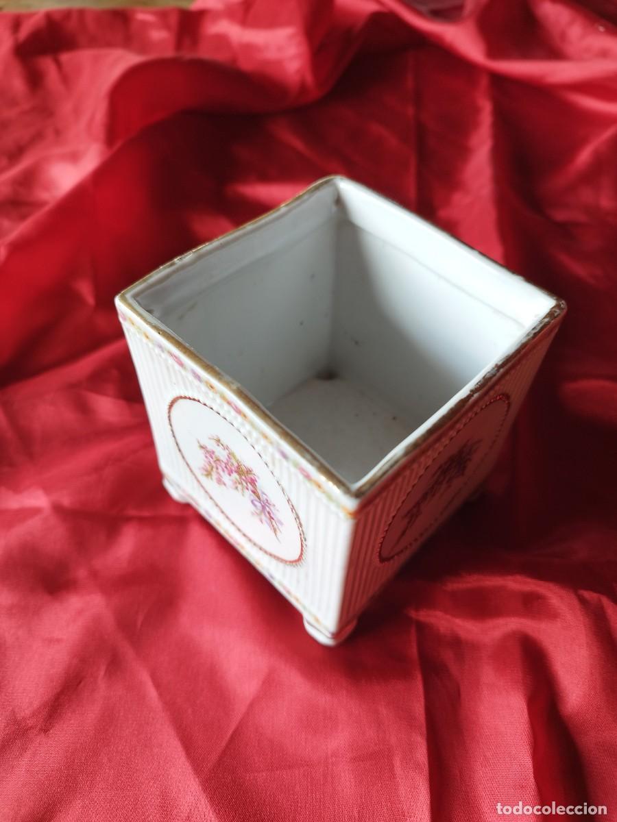 Antig&uuml;edades: PEQUE&Ntilde;O CENTRO DE PORCELANA - Foto 2