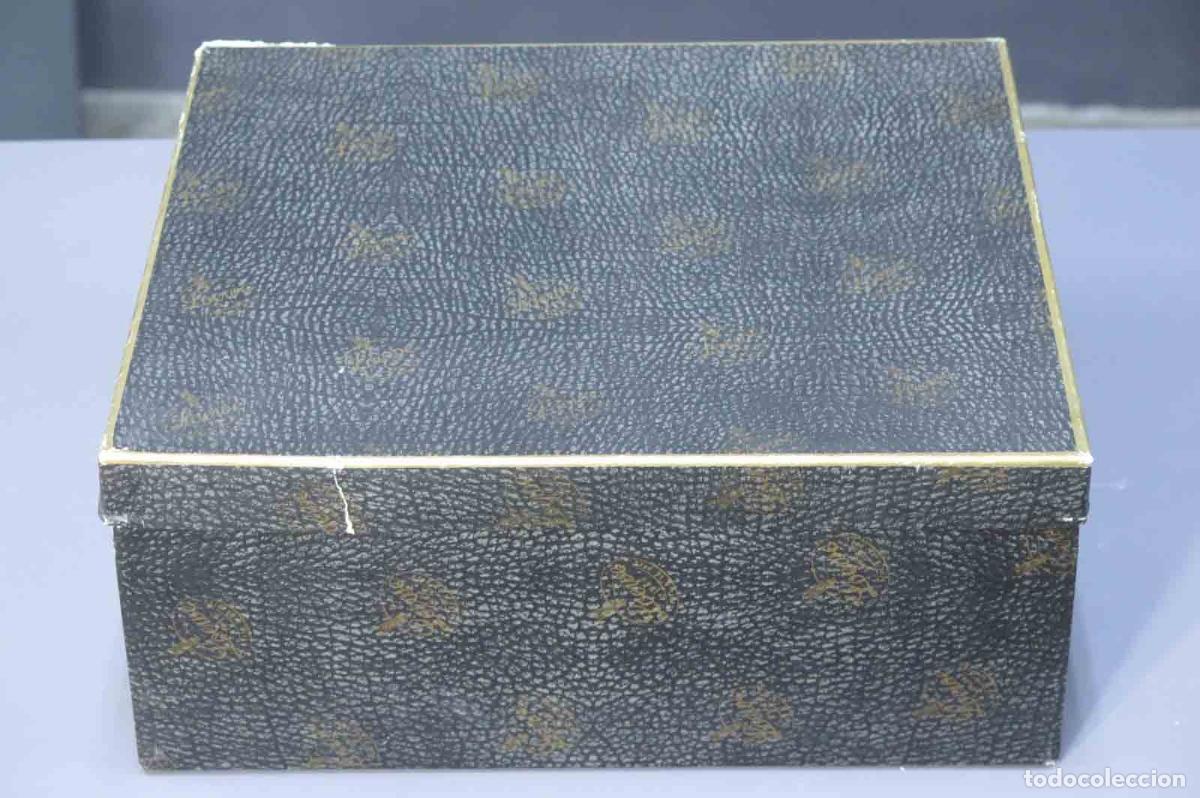 Antig&uuml;edades: CAJA DE CARTON. LOEWE - Foto 2