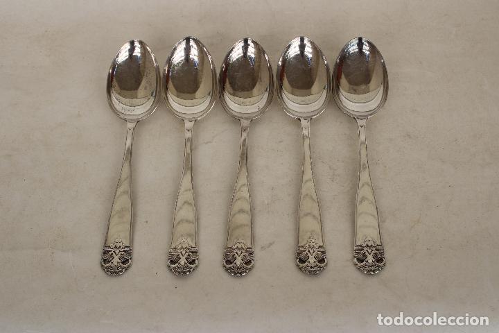 Antig&uuml;edades: 5 cucharas plateadas - Foto 2