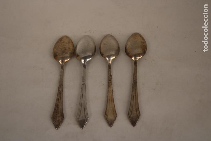 Antig&uuml;edades: 4 cucharas postre plateadas - Foto 3