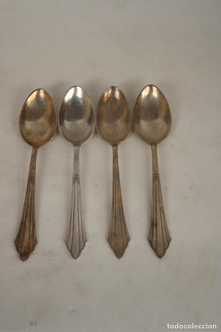 Antig&uuml;edades: 4 cucharas postre plateadas - Foto 1