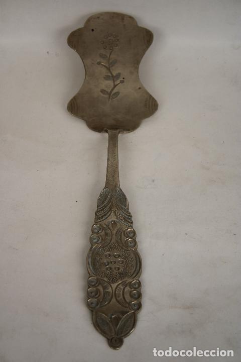 Antig&uuml;edades: pala de servir plateada - Foto 2